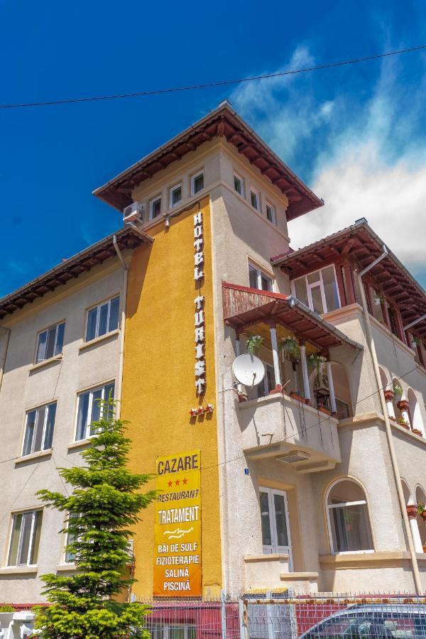 Hotel Turist Pucioasa Exterior foto
