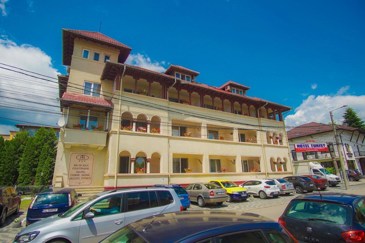 Hotel Turist Pucioasa Exterior foto
